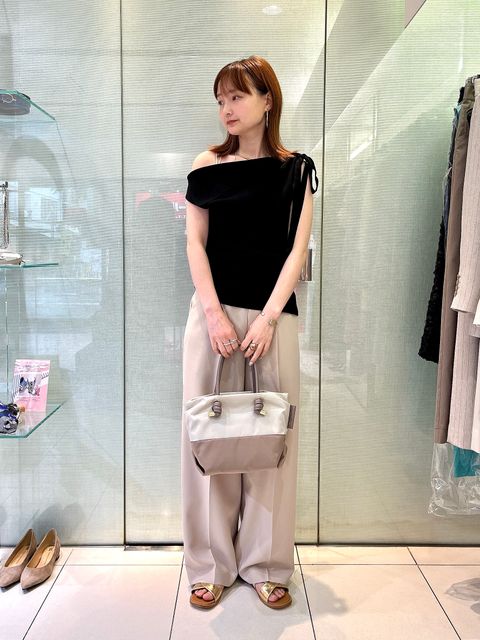 #【FRAY I.D × uncrave】ブラックオフショルをキレイめに💃✨