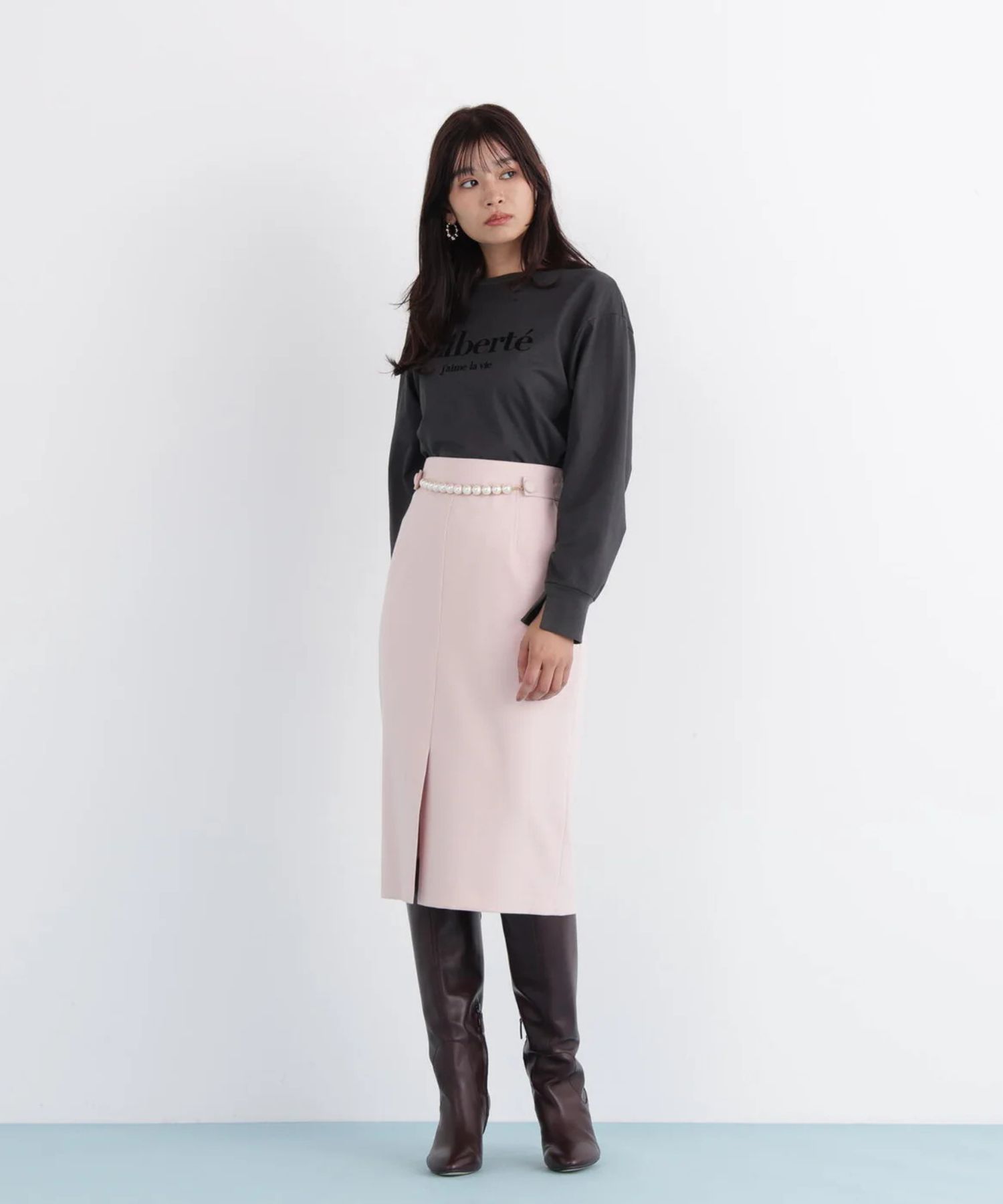 「Liberte」ロングTシャツ(カーキグレー)コットン / ウォッシャブル / 手洗い可 / ストレッチあり / 裏地無し / 袖口リブにスリットあり / 0316160209