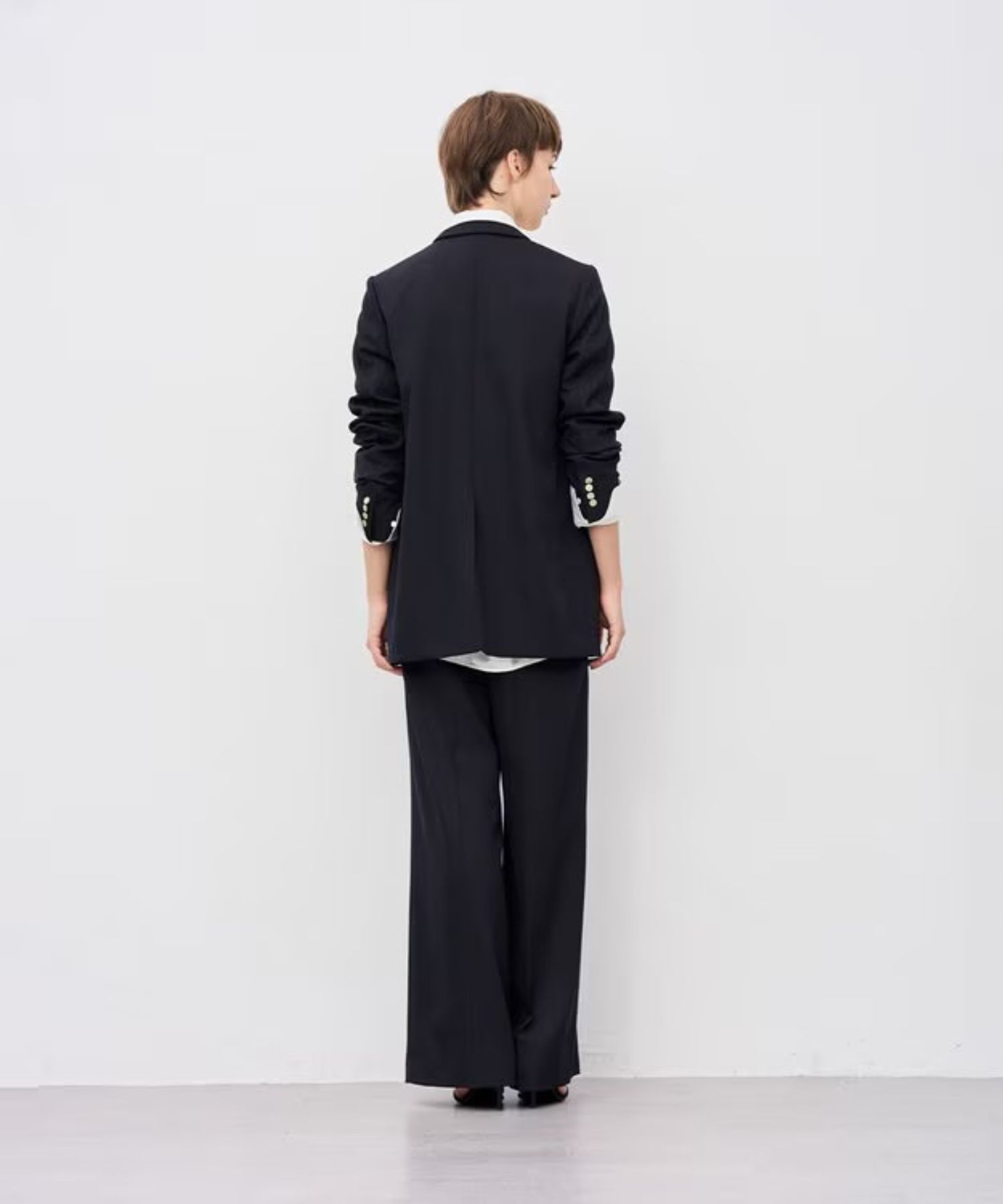 TWドビードスキンブレザー(ネイビー)ポリエステル / 前身頃、袖口にメタル釦 / JKUVGA0815