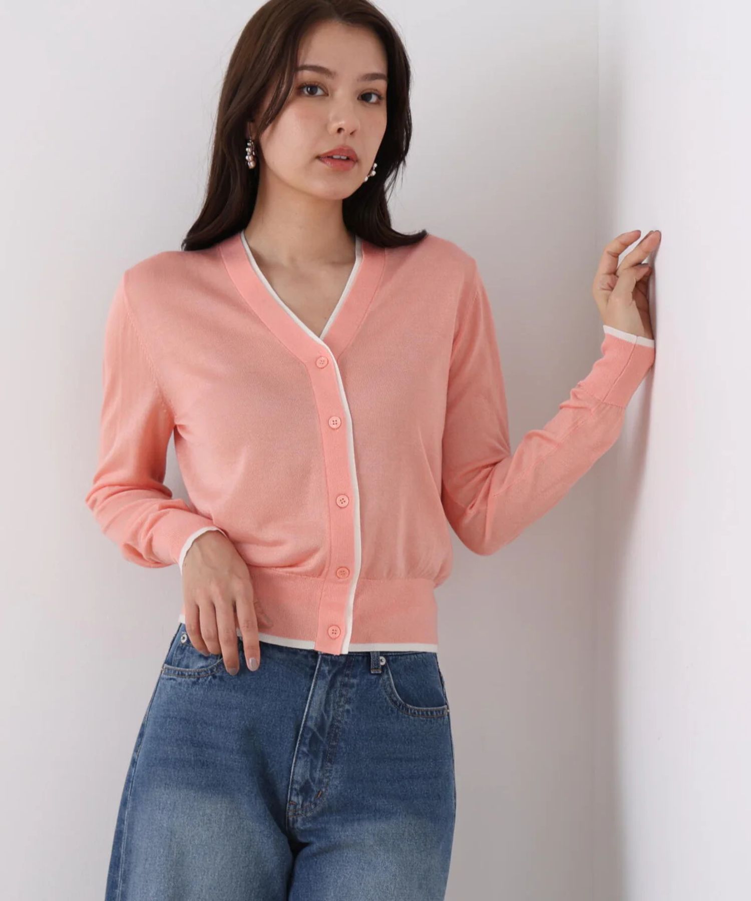 Vネックパレットニットカーディガン(ピンク)再生繊維 / ウォッシャブル / 手洗い可 / ストレッチあり / 前釦開き / 裏地無し / 0316175211