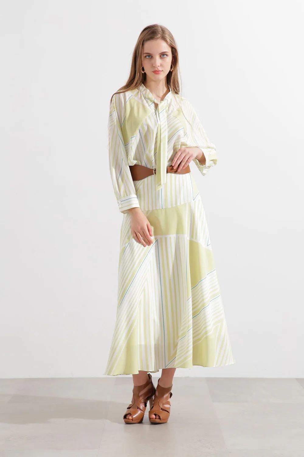 トライアングルボーダープリントスカート (イエロー) / ポリエステル 100% / ウォッシャブル / セットアップ / 0315120311