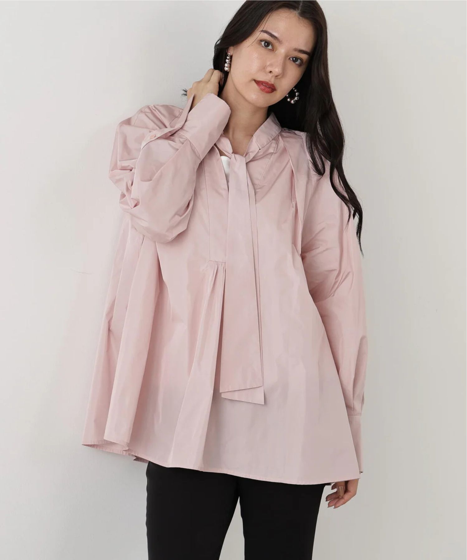 タックフレアボウブラウス(ローズピンク)ポリエステル100% / 手洗い可 / 形状記憶 / 0315210105