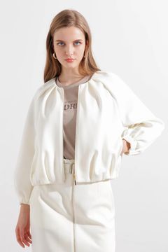 ダンボールノーカラーブルゾン (ホワイト) / ポリエステル・ポリウレタン / ストレッチ / 0315150303