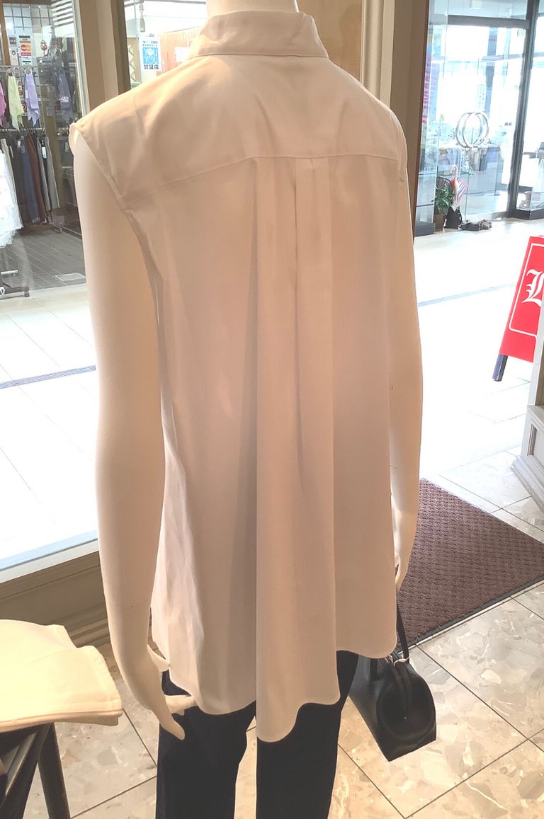 【美品 2023年】セオリー　リネンシャツ Pleat SLV Shirt洗える 美品 2023年】セオリー リネンシャツ Pleat SLV Shirt洗える