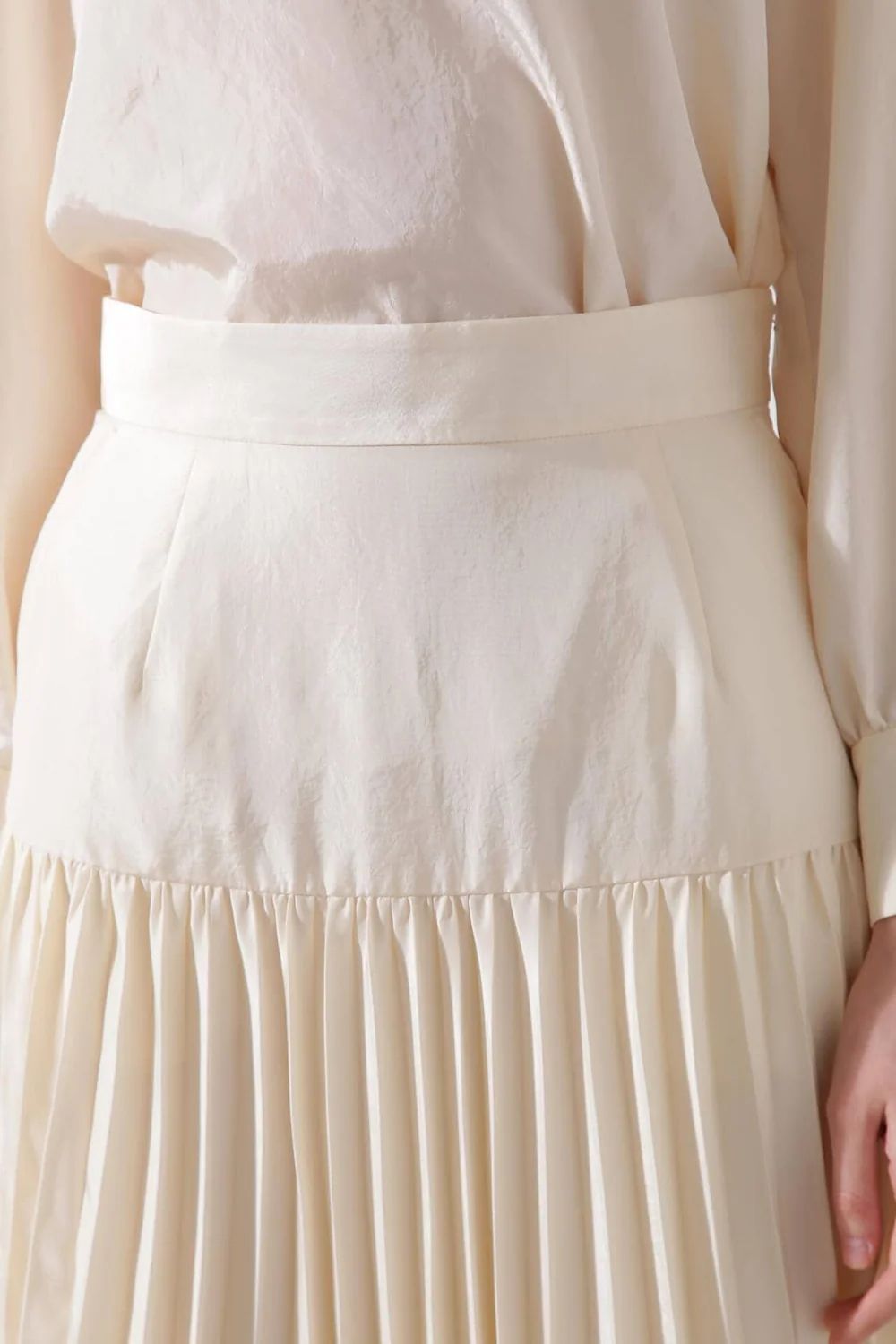 ヨークプリーツスカート (エクリュ) / ポリエステル 100% / 0315120220