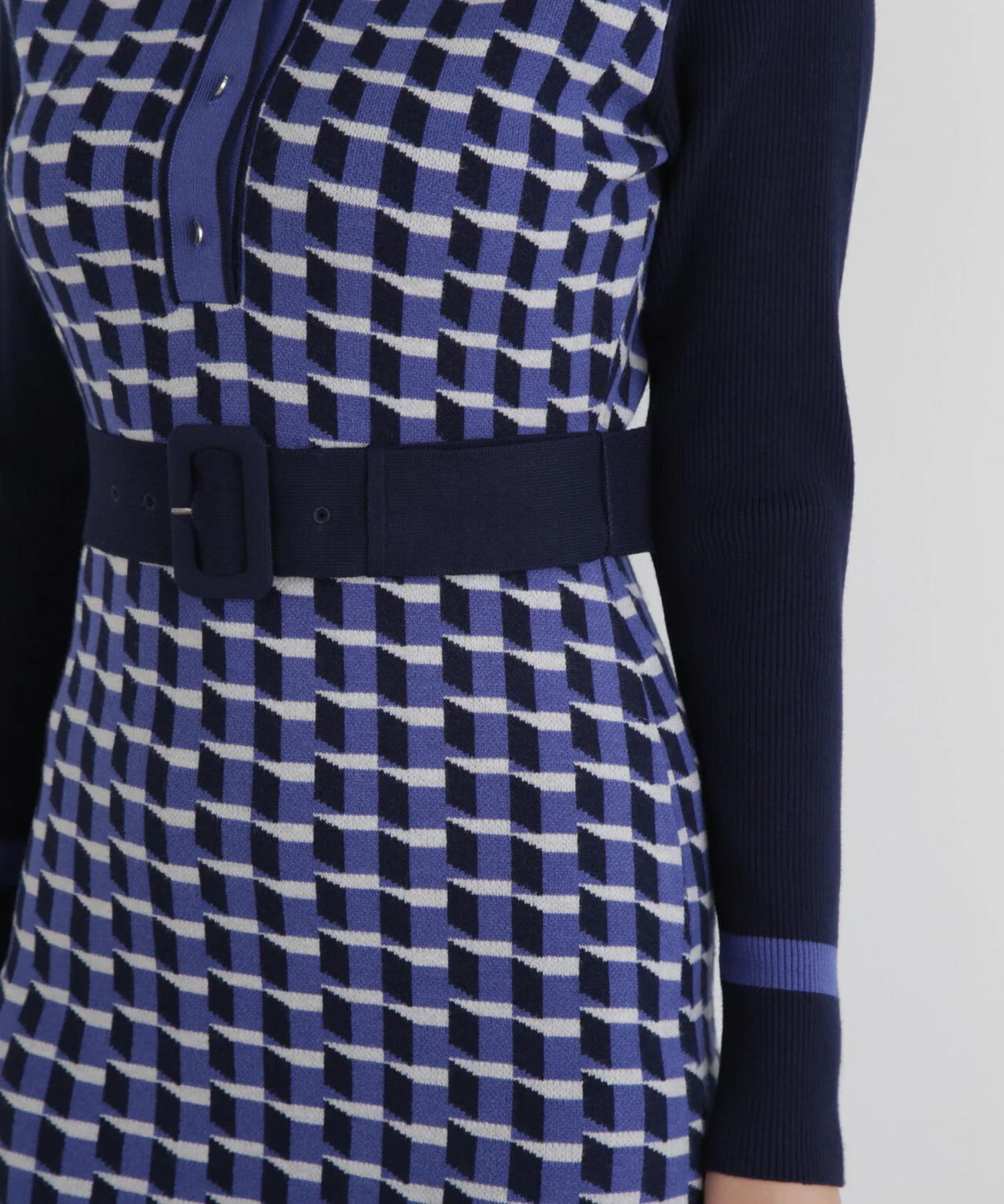 ジオメトリックジャガードニットワンピース(ブルー)レーヨン / 裏地無し / 袖釦あり / 前ベンツ / ベルト付き / ストレッチあり / 0315247113
