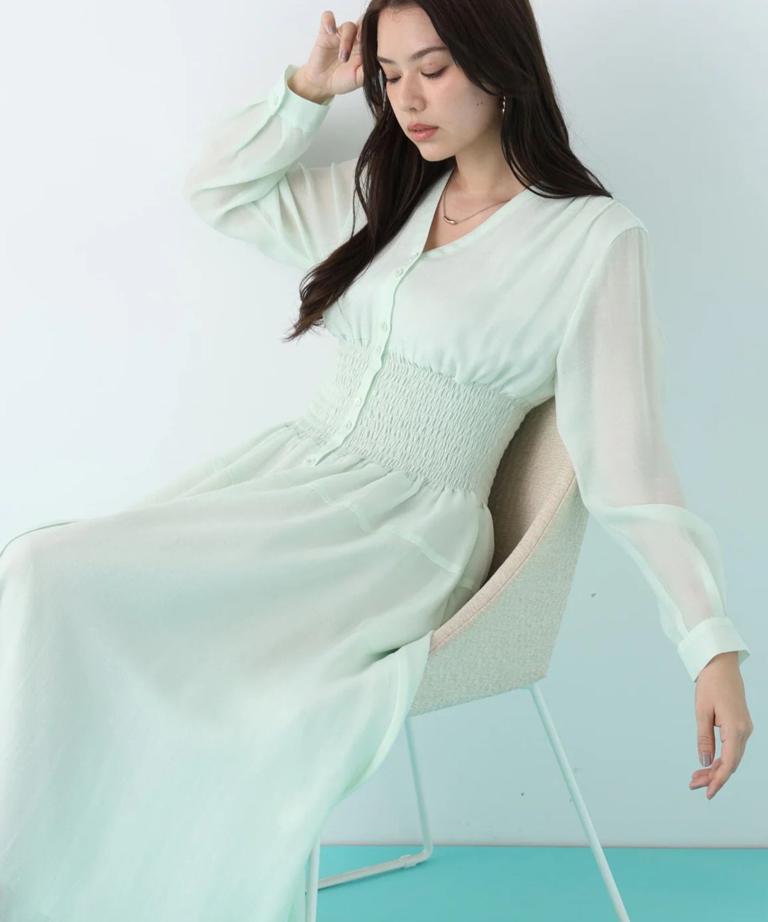 ウエストシャーリングロングワンピース(ミントグリーン)再生繊維 / ストレッチ性無し / 身頃のみ裏地付き / 前スリットあり / あきなしでかぶり着用 / 0316140207