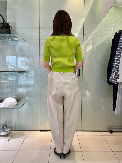 #【FRAY I.D × MIESROHE】タイトめアクセントトップスにゆったりワイドパンツ