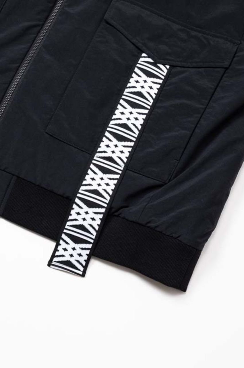 BACK PRINT FLIGHT JACKET (BLACK×BLACK) ナイロン / 中綿 / 軽量 / バックロゴ / 14578
