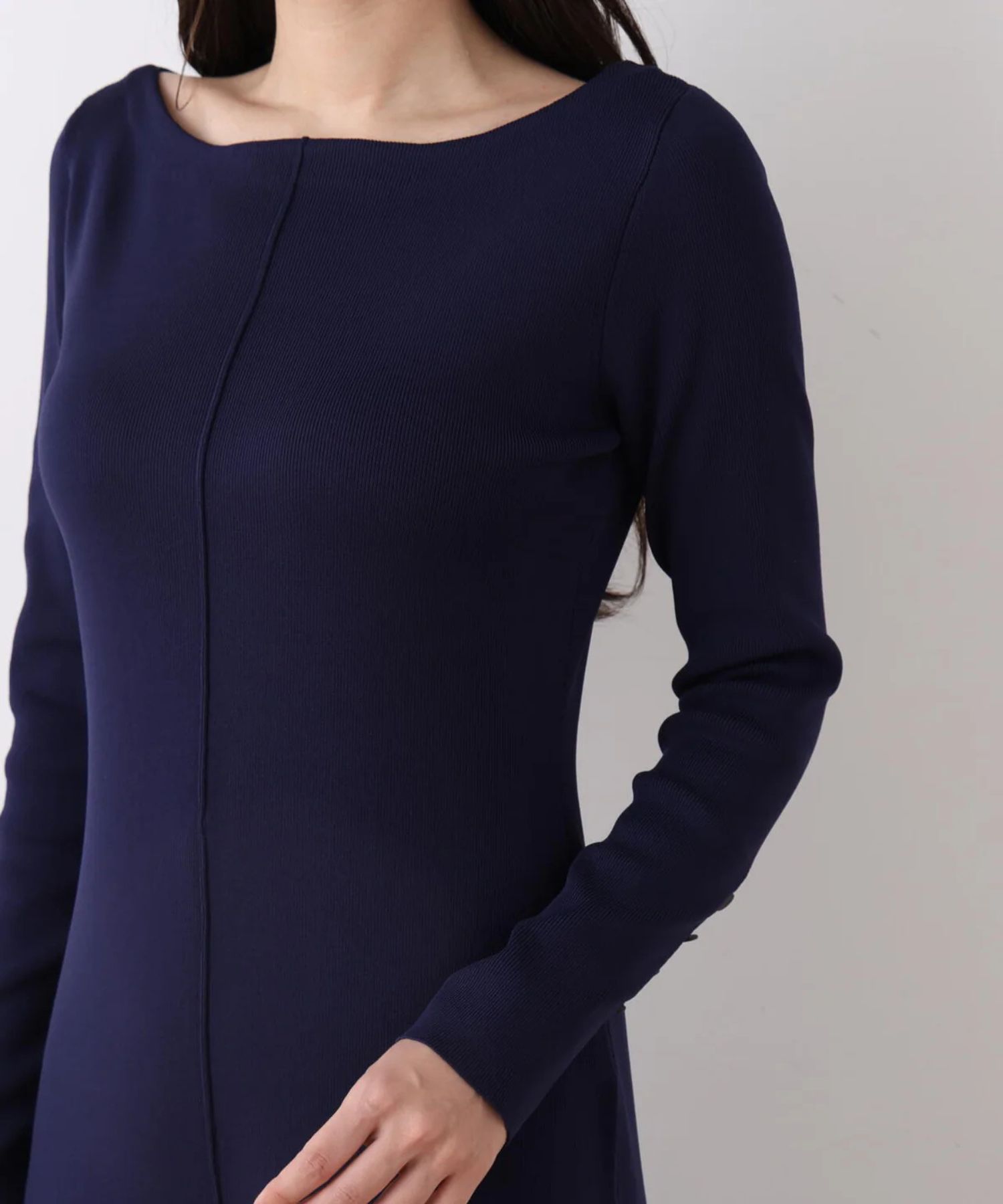 ボートネックマーメイドニットワンピース(ネイビー)ポリエステル / ストレッチあり / 裏地無し / 袖口スリットあり / 0316147219