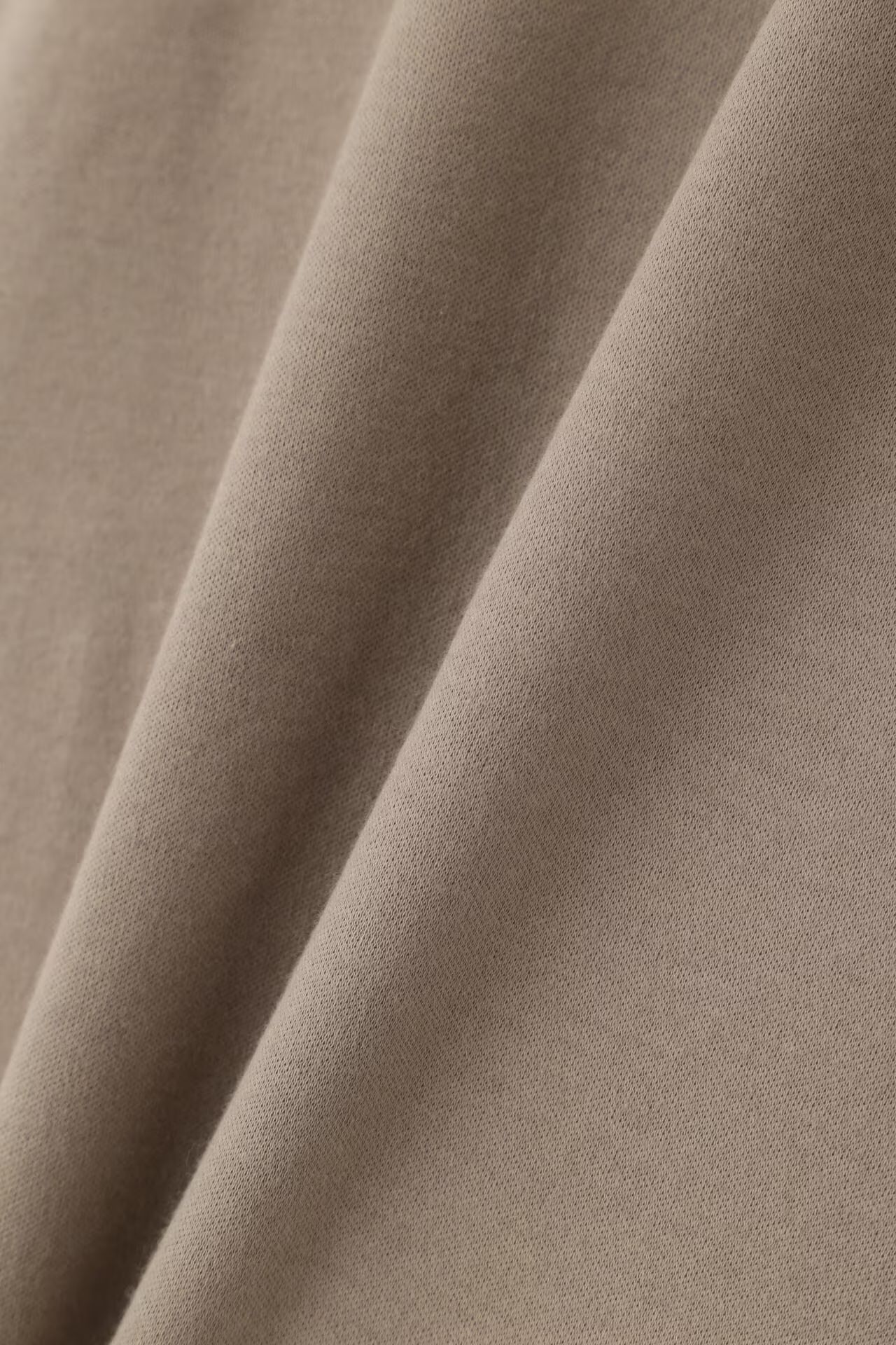 ロゴTシャツ（ベージュ）綿 100％ / ストレッチ / ウォッシャブル / 日本製