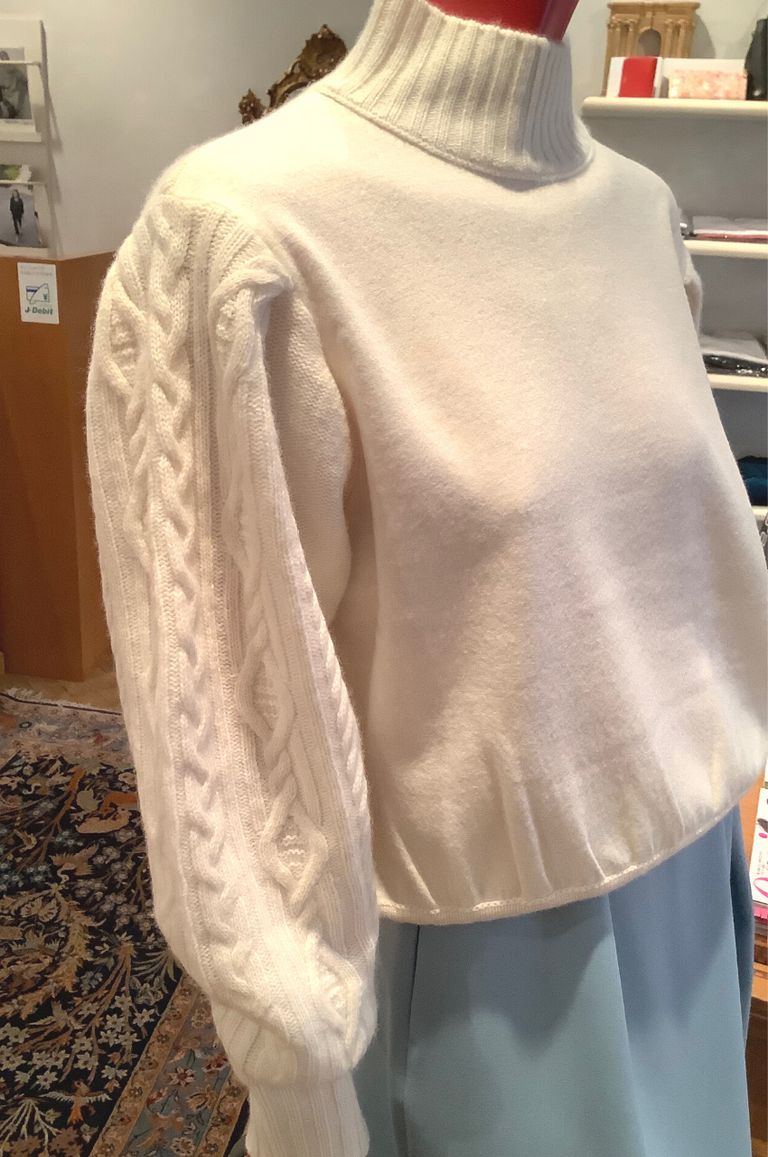 TOMORROWLAND - WOOL CABLE KNIT COMBINATION VOLUME SLEEVE PULLOVER