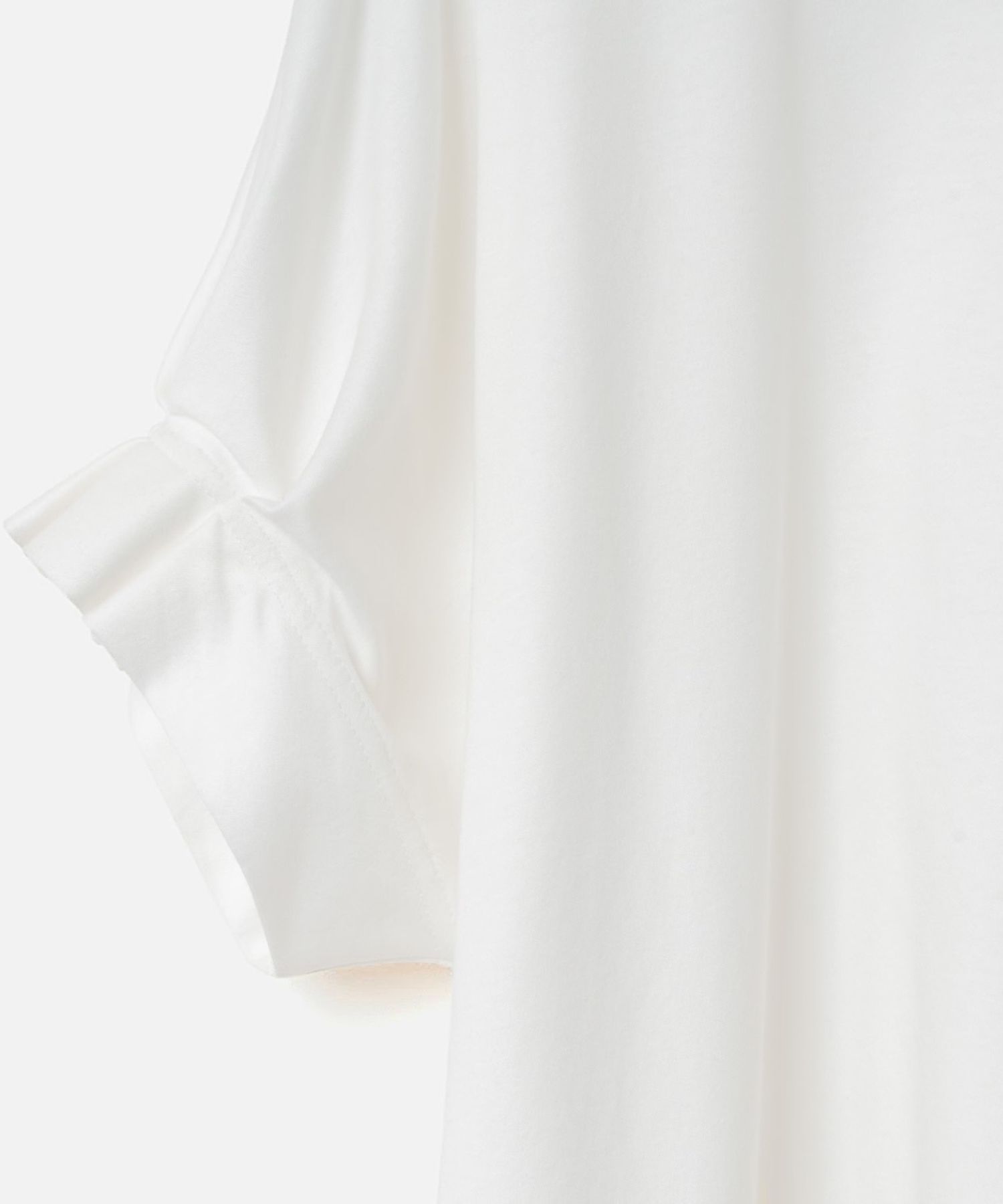 Tuck Sleeve Cut and Sew (オフホワイト) 綿 / 袖口タック / 裾スリット / 手洗可 / MK261-13255