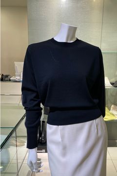ウールクルーネックニット(ブラック)羊毛 / ウォッシャブル
