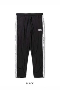 TAPE DESIGN NYLON PANTS  (ブラック) ナイロン / 軽量 / 裾ドローコード付き / セットアップ対応 / 15081RG