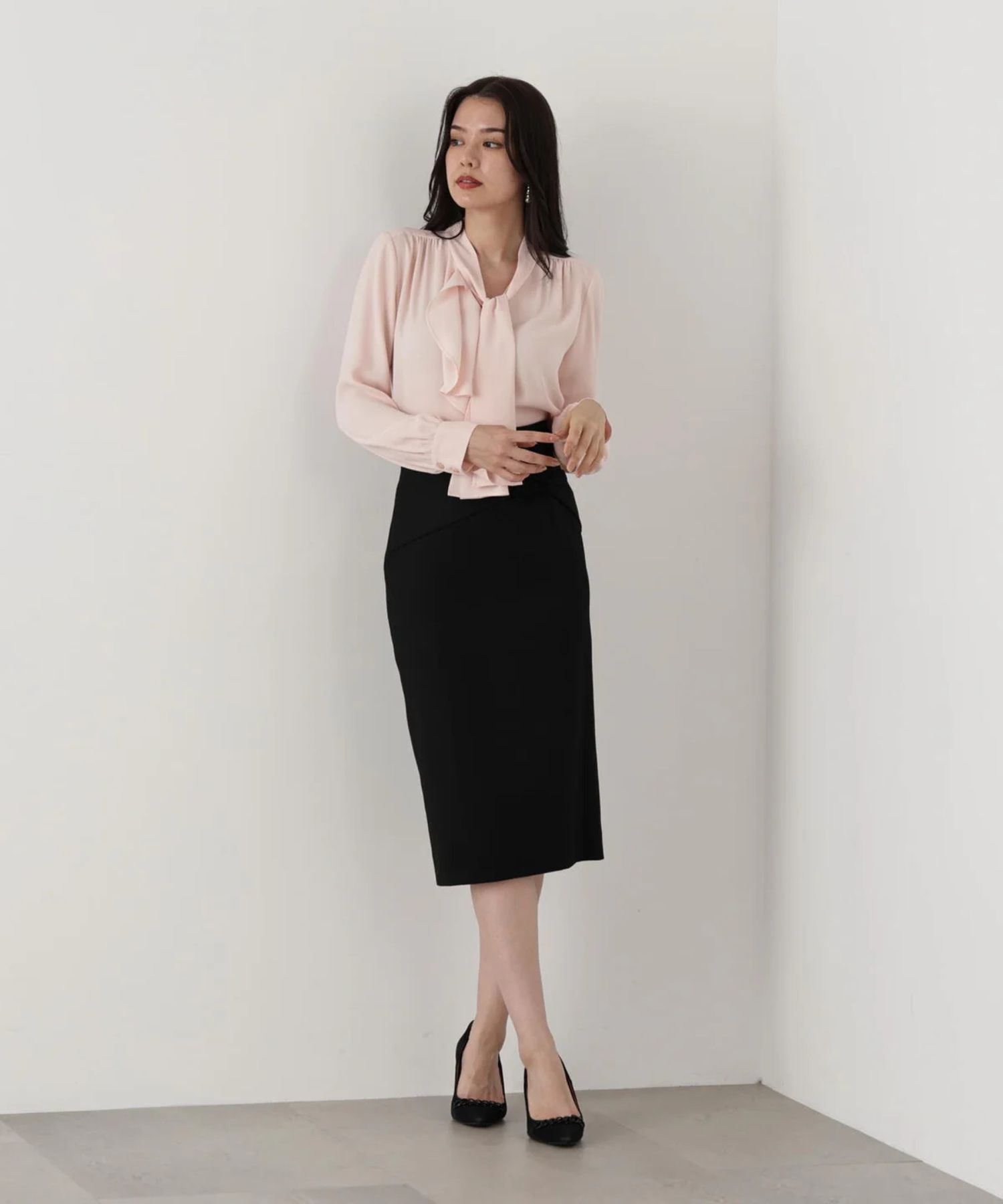 クロスウエストジャージスカート(ブラック)毛 / 裏地付き / 後ファスナーあき / 後ベンツあり / 0315220107