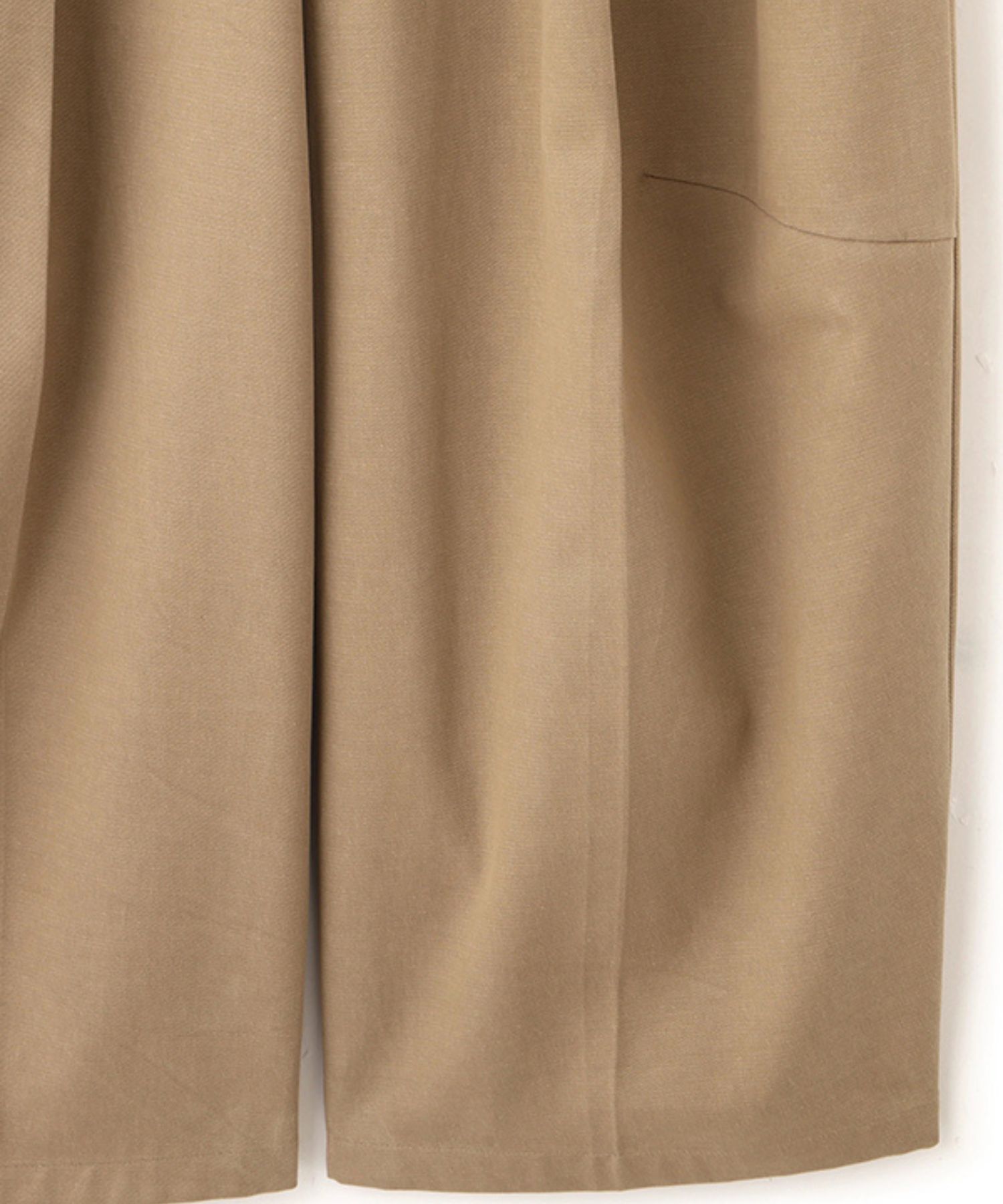 ソフトコットンタックカーブパンツ(ベージュ)綿 / カーブライン / フロントに深めタック / 1226220076