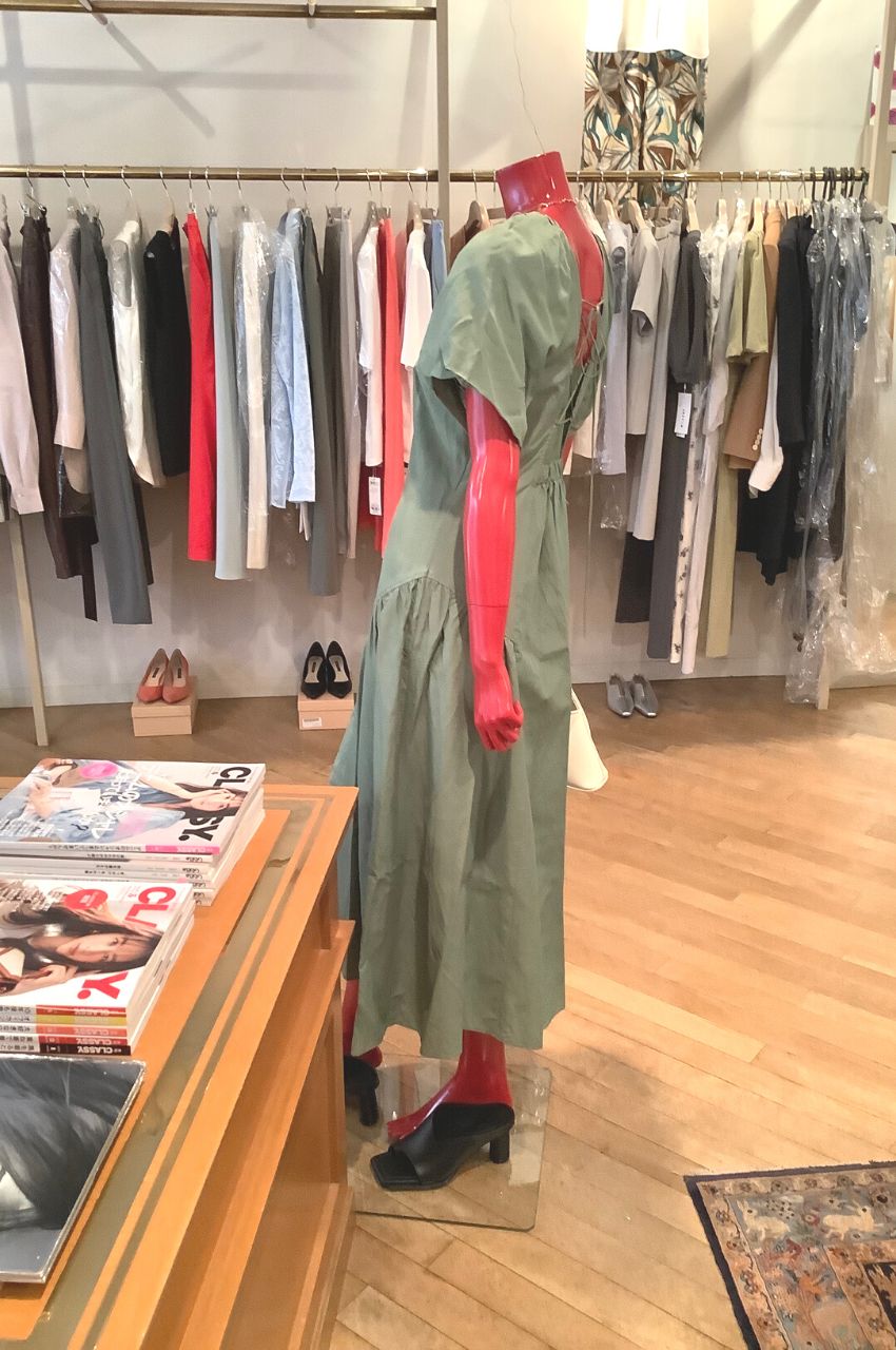 【新品タグ付き】FRAY I.D レースアップパフスリーブワンピース リネン混 FRAY I.D - リネンパフスリーブワンピース / レースアップ
