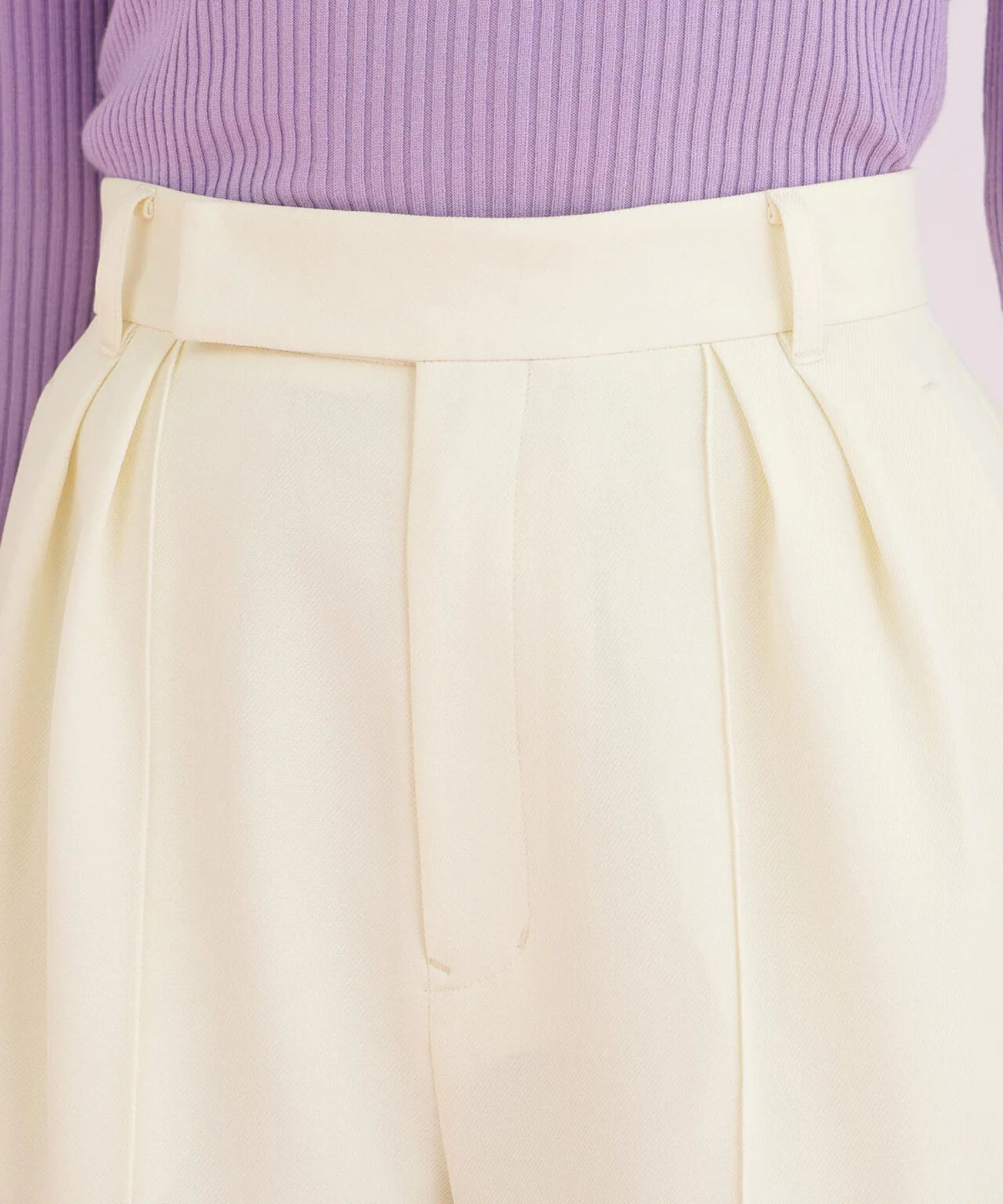 センターシームパンツ(エクリュ)ポリエステル/ ウエストゴム / 脚長効果 / ハイウエスト / ストレッチなし / 前ファスナーあき / 0316130104