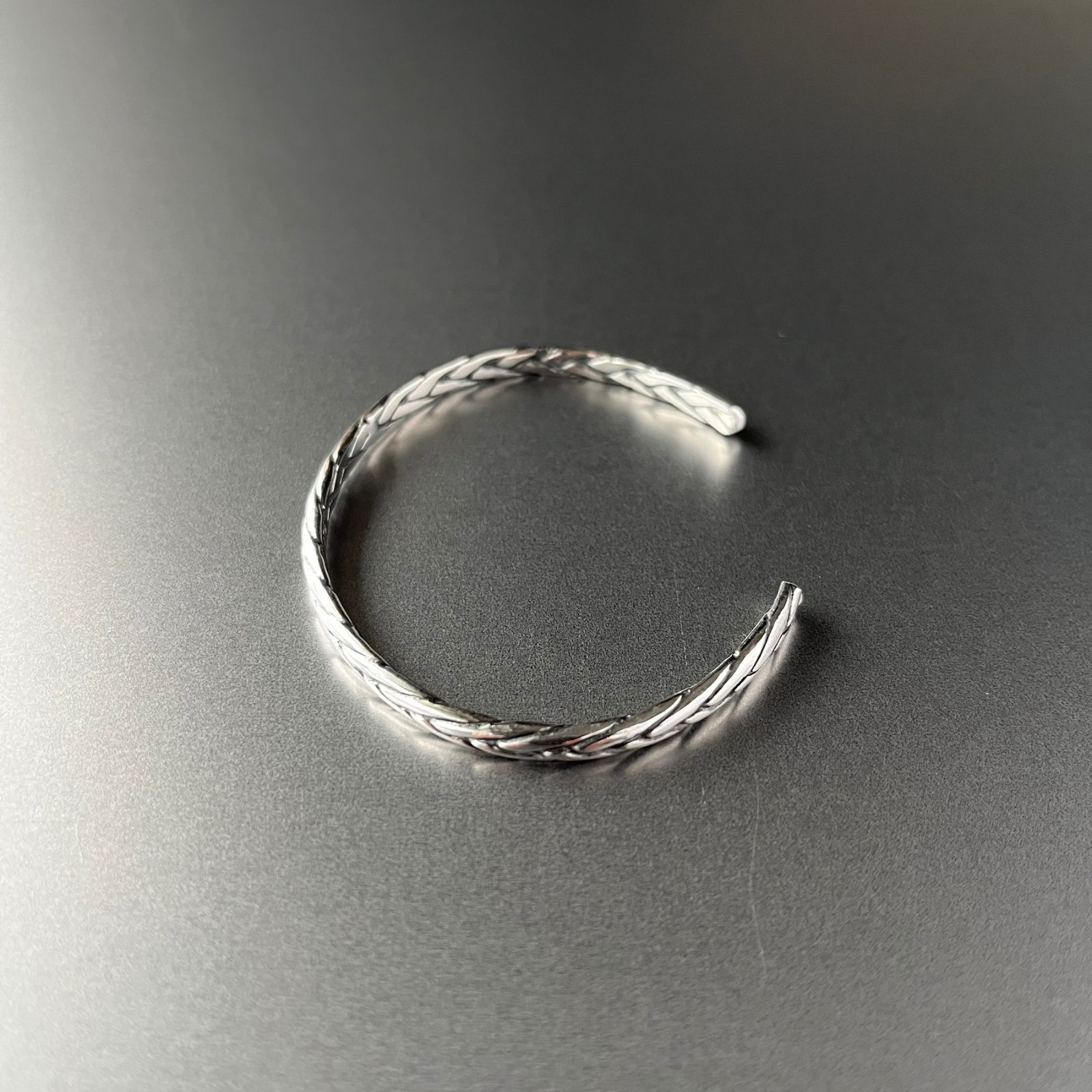 【ASSET SILVER】バングル・ツイスト / シルバー925 / 幅3.5mm / 手首周り13cm