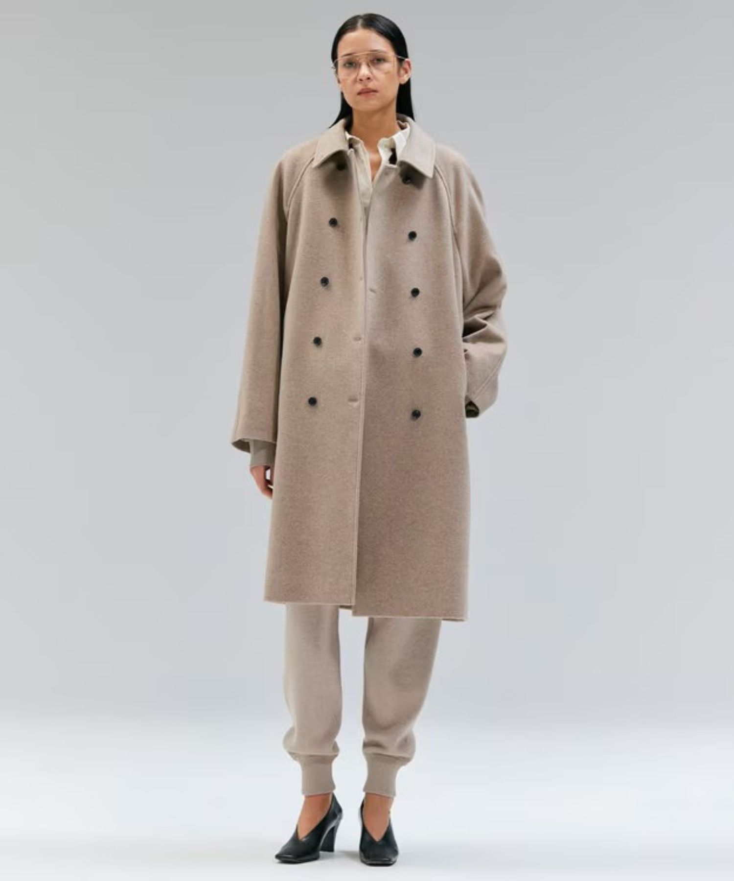 LABBOCK / ウール混ラグランステンカラーコート ( Taupe ) ウール / ダブルボタン / ラグランスリーブ / 膝下丈 / 裏地有り / COCWGW0401