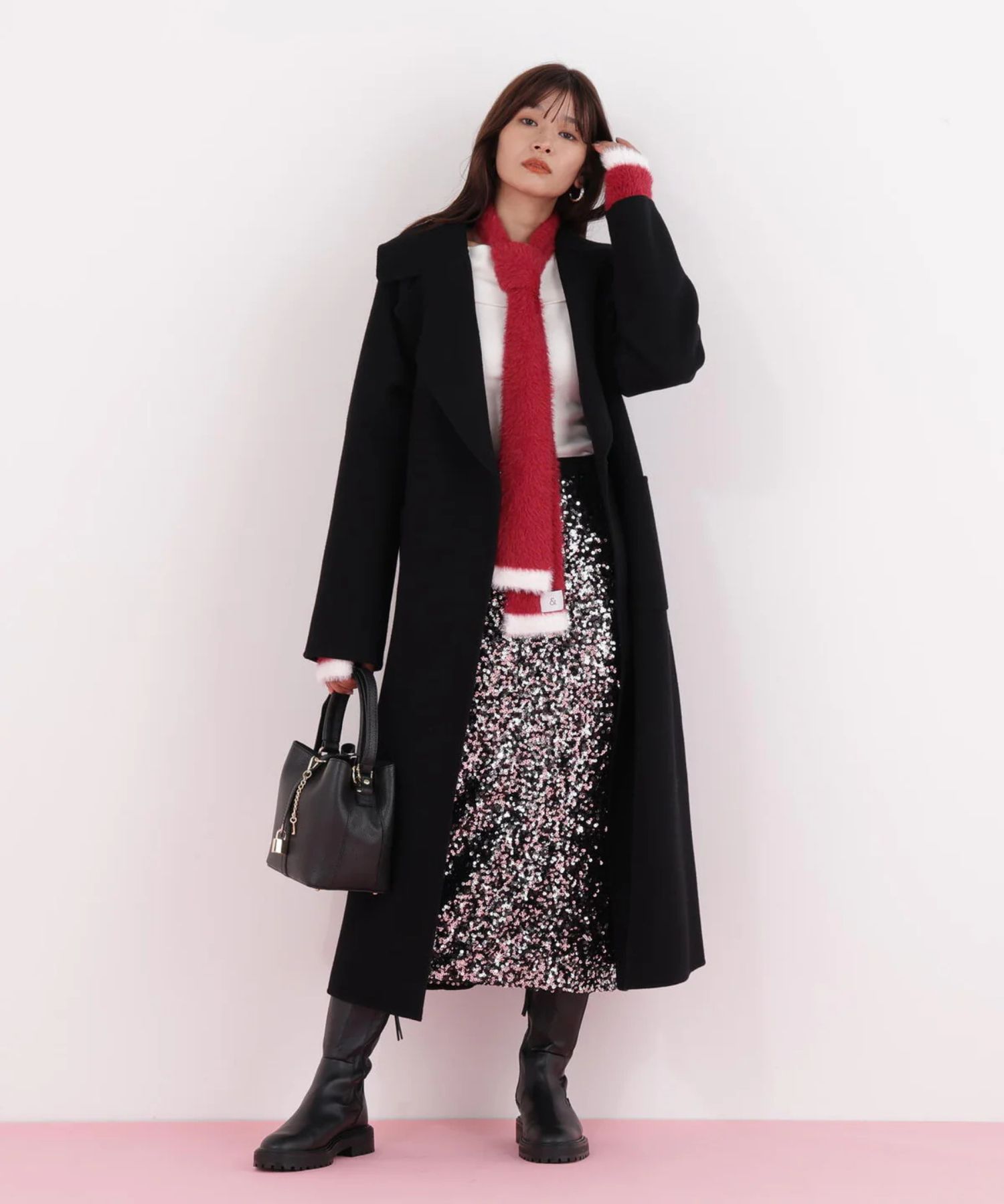 スパンコールスカート(シルバー)ポリエステル / ウエストゴム / ストレッチあり / 0315220109