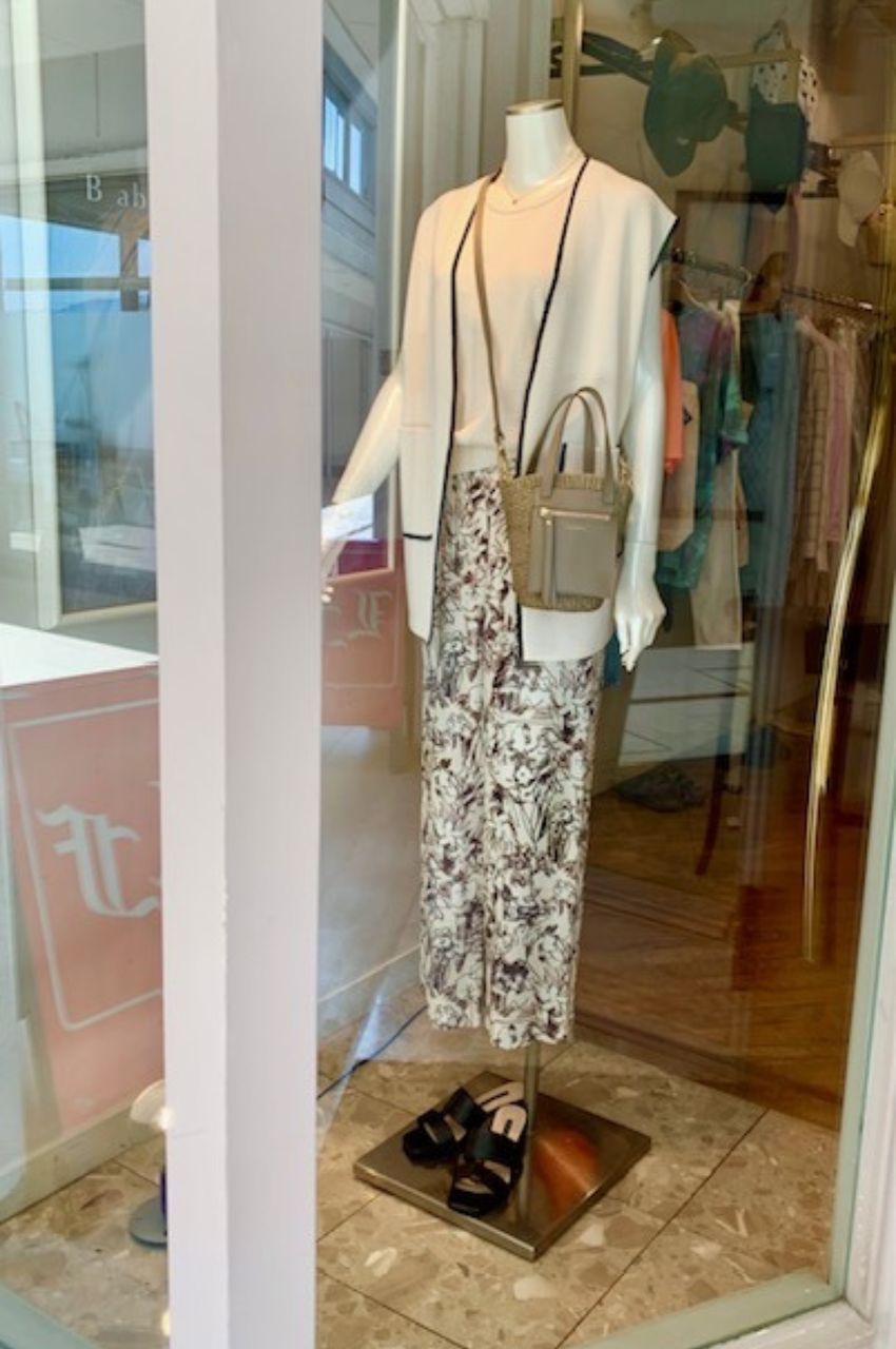 新品、未使用　tomorrowland ジレ TOMORROWLAND collection シャイニーグレンチェック ジレ