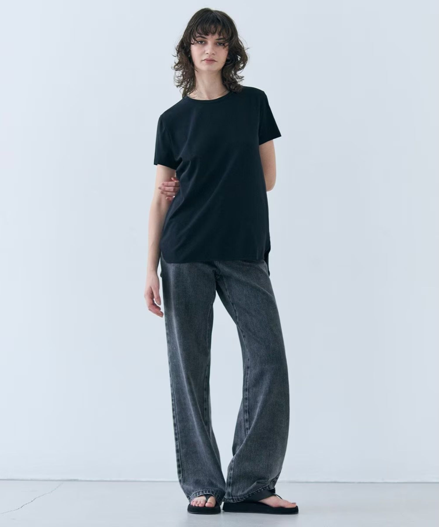コットンクルーネックTシャツ (Black) コットン / シャツテール / ストレッチ / ウォッシャブル /KKCWGA0002
