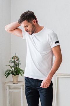 Tシャツ (ホワイト)  コットン / UVカット / バッグプリント / 透湿性 / ウォッシャブル