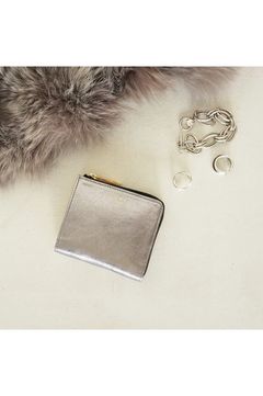 PORTA / ポルタ (Silver) / メタリックレザー / L字型2つ折財布 / V-5063