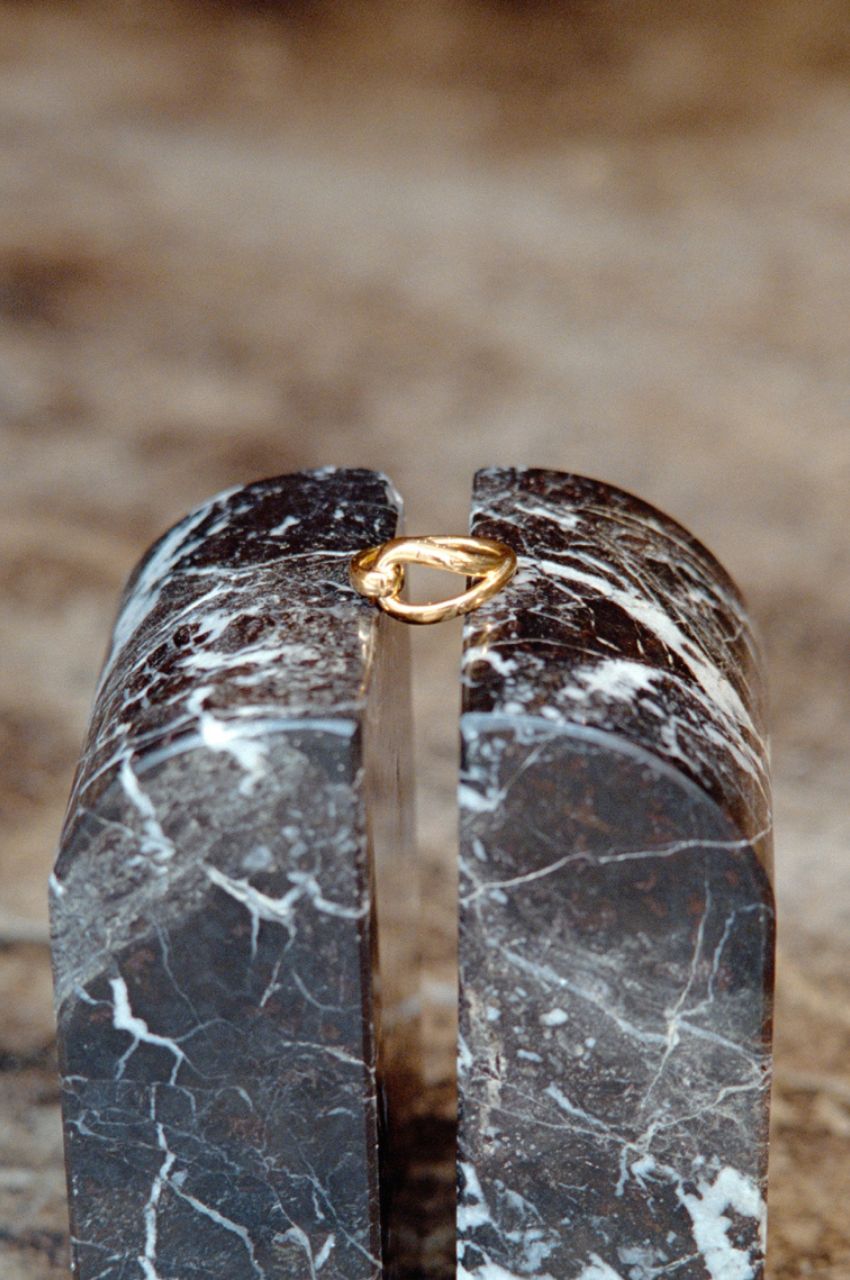KNOT RING 2301004 GOLD / リング（ゴールド）シルバー925 / 18金コーティング / 箱付き / ギャランティーカード付 / 日本製【正規販売店】