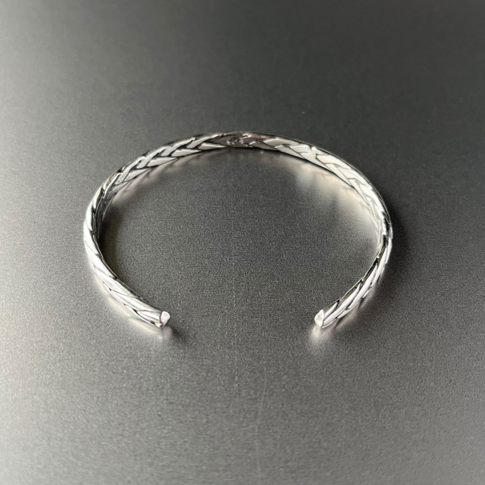 【ASSET SILVER】バングル・ツイスト / シルバー925 / 幅3.5mm / 手首周り13cm