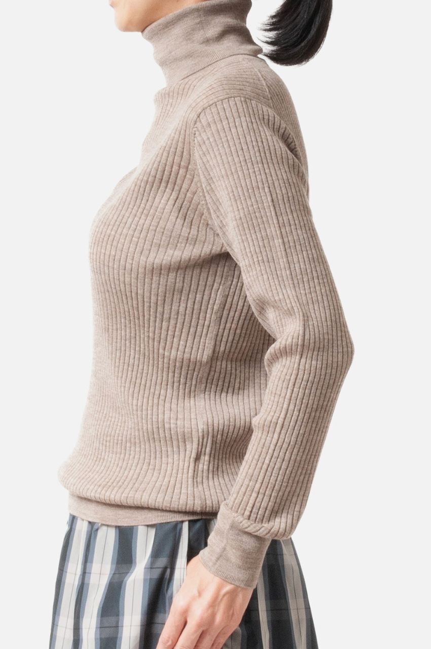 Turtleneck Rib Knit (ベージュ) 毛 / フィット感有り /Biella Yarn/ 柔らかい   /FN242-11451