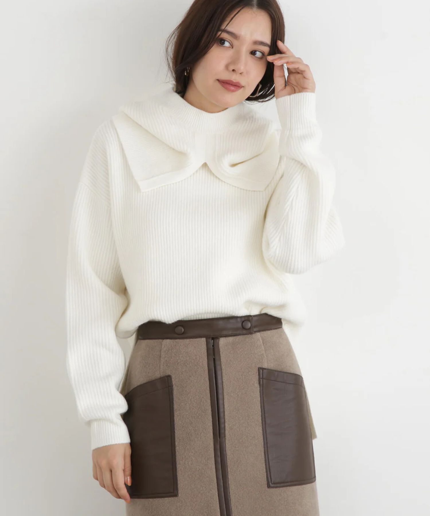 フードスヌード付きニットプルオーバー(ホワイト)アクリル / ストレッチあり / かぶって着用 / スヌード付き/ 0316170131