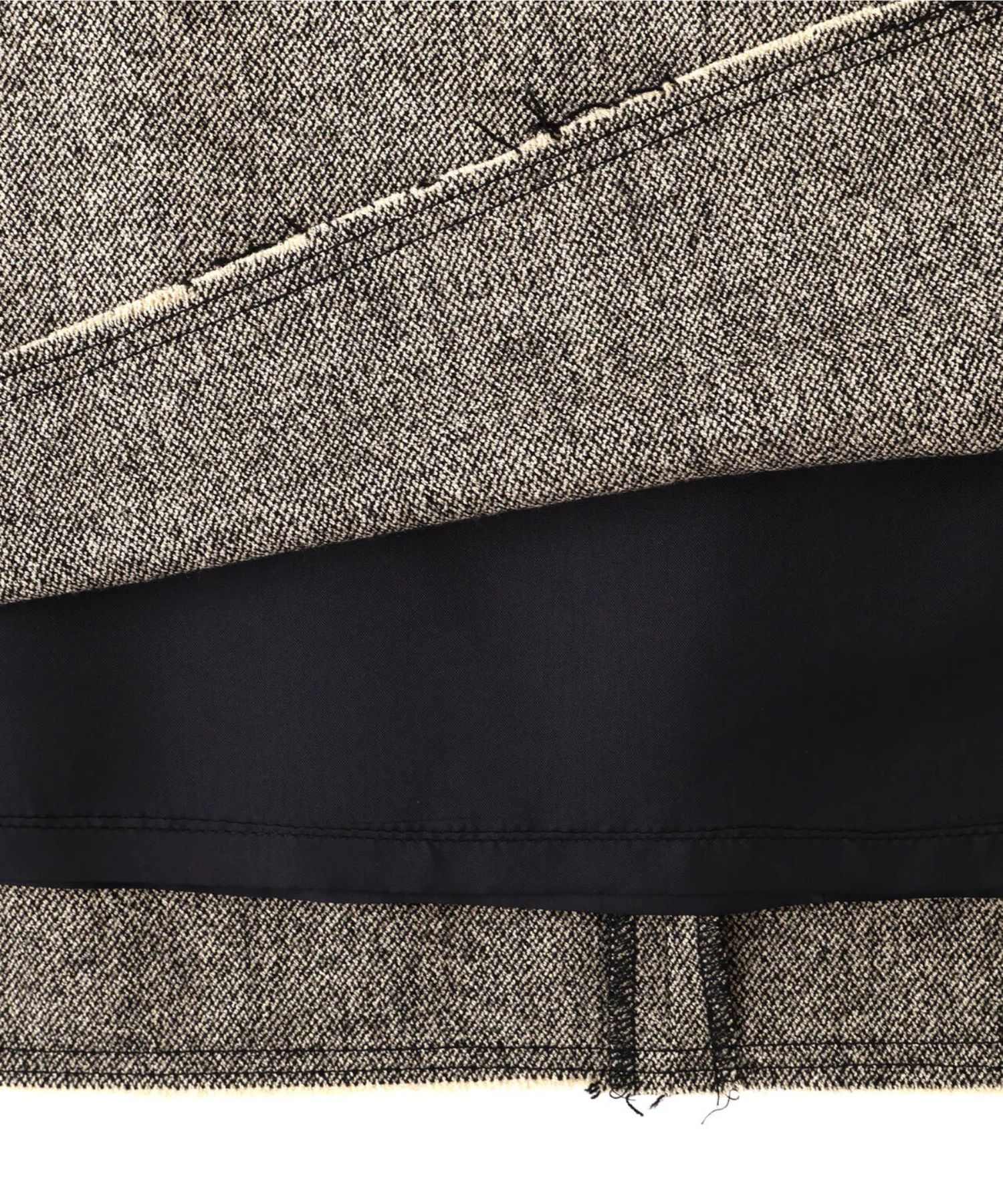 クラシカルツイードレザーベルト付きスカート(ブラック)毛 / 裏地あり / 合皮ベルト付き / 脇ファスナー / 0315220121