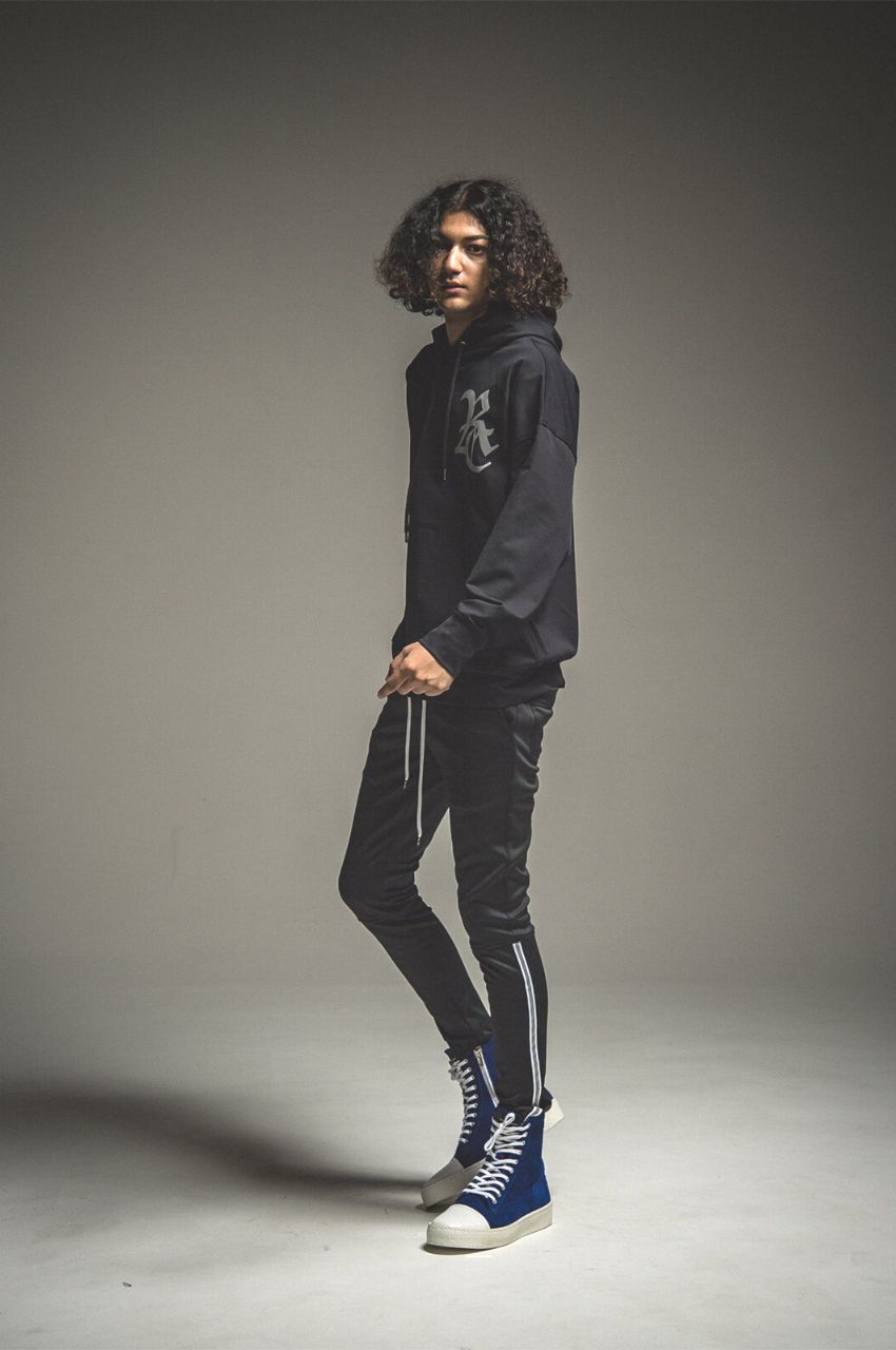 RC NYLON FLEECE LOOSE HOODIE / RCロゴナイロンパーカー
