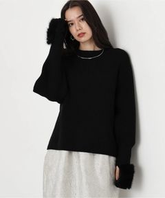 ファーグローブ付き畦ニットプルオーバー(ブラック)毛 / 脇スリット / ストレッチあり / 0315270126