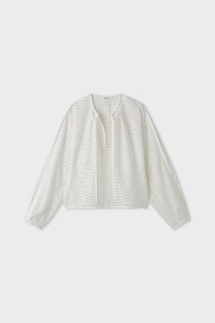 #【MIESROHE × FRAY I.D】白メッシュブラウスをベージュパンツでかっこよく✨