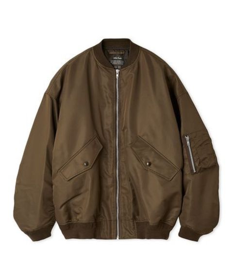 リサイクルナイロンオーバーサイズMA-1(BRW)ナイロン / 中綿 / フラップポケット / 内ポケット付き / 光沢あり / 09WFJ254151