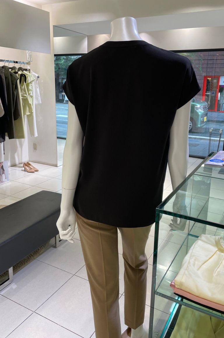 爆買いしたい Theory - スキッパーネックプルオーバーブラウス (ブラック トップス