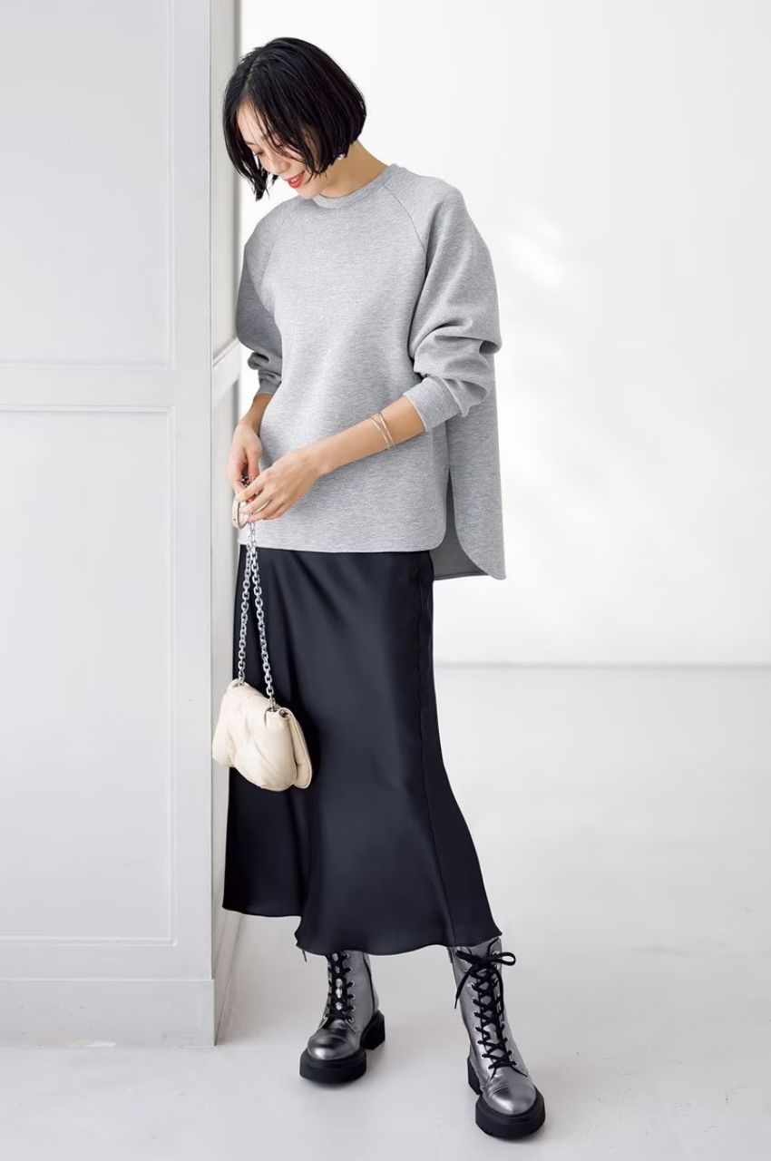 完売アンフィーロBEAUT YFORM JERSEYバックZIPプルオーバー美品 BEAUTY FORM JERSEY バックZIPプルオーバー / UNFILO