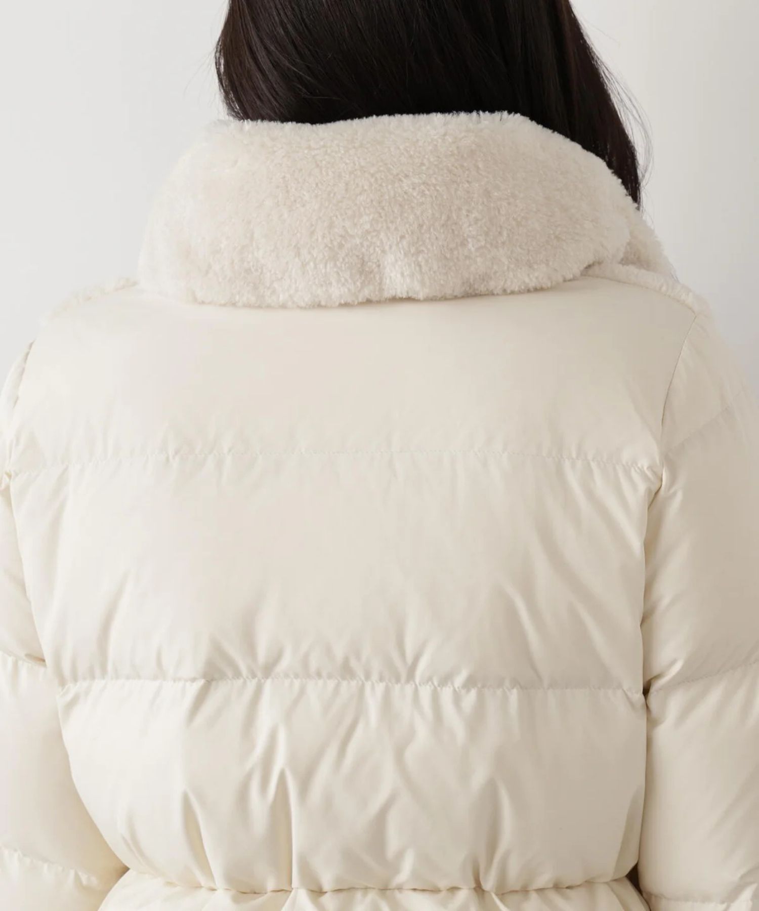 ファーコンビビックカラーミドルダウンコート(エクリュ)ナイロン / 前ドット釦あき / 裏地付き / ポケット×2 / 0315252102