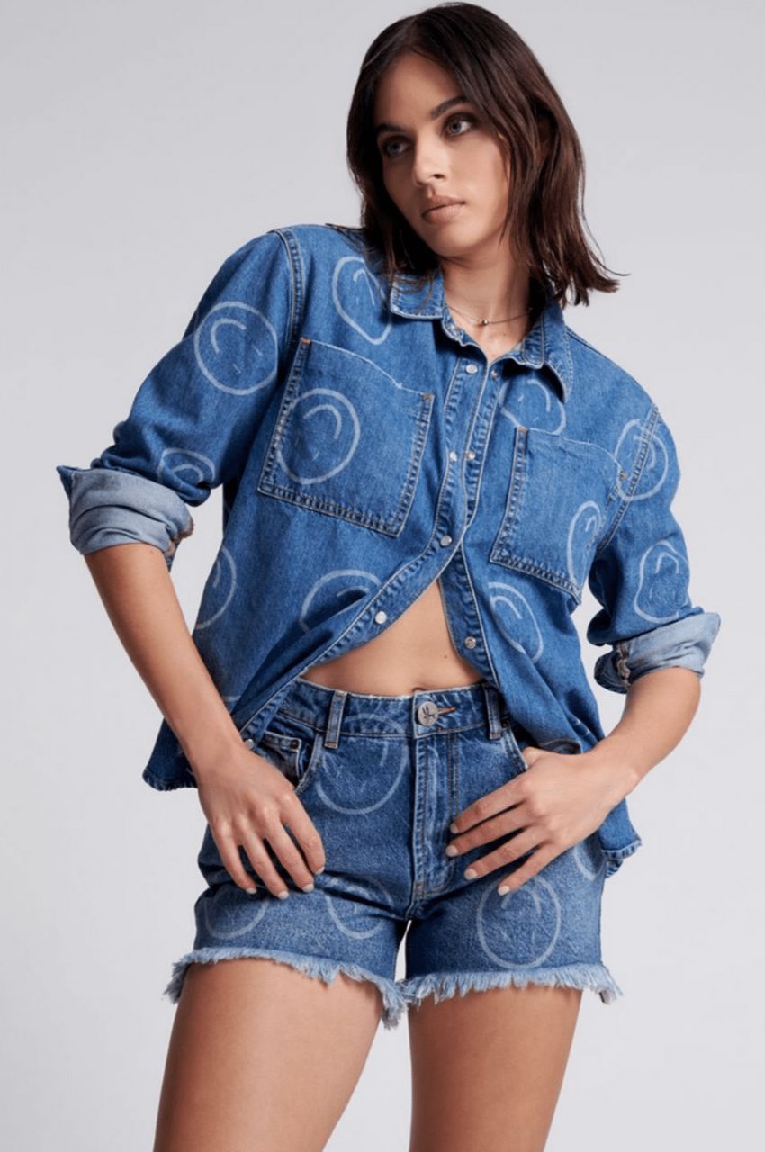ALL SMILES LEGEND HIGH WAIST MOM FIT SHORT/オールスマイルレジェンドハイウエストママフィットショート