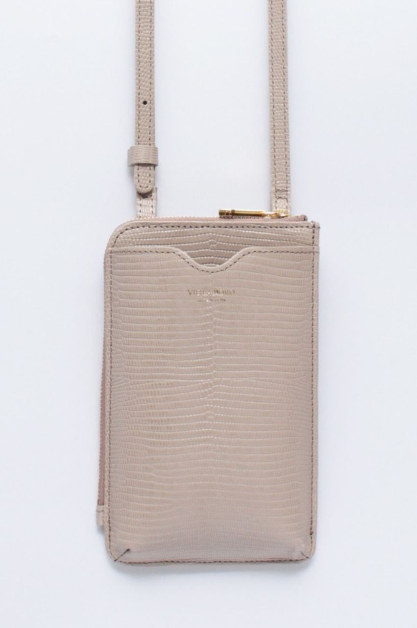 ADRIA / V-1289 / Taupe / リザード型押しレザー スマートフォンポシェット（トープ）アドリア / 牛革 / ショルダーバッグ / ストラップ調整可 / iPhone14ProMaxまで入る / 日本製【正規販売店】