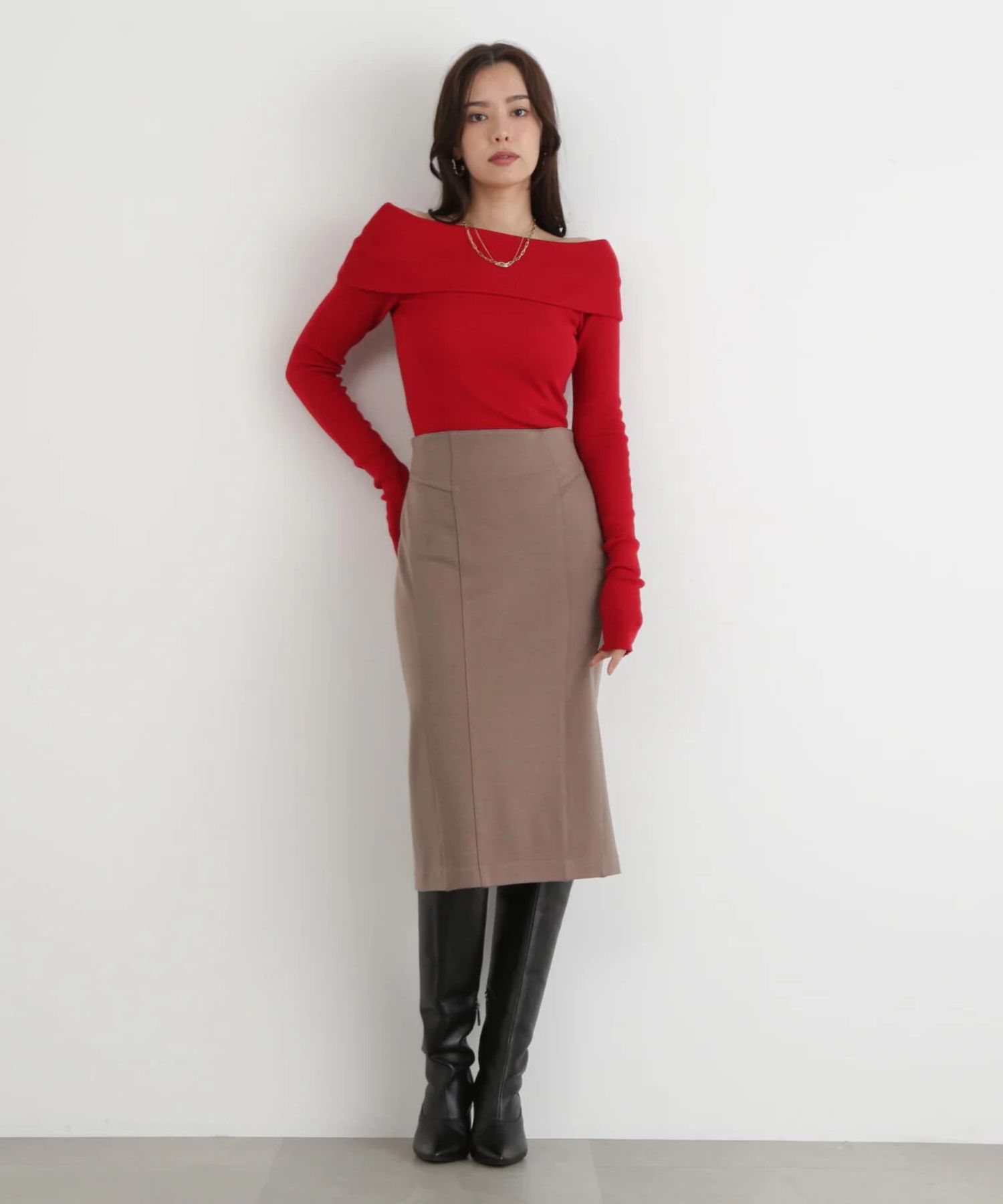 ウールスムースカッティングタイトスカート(モカ)アクリル / ストレッチあり / 裏地付き / 左ファスナー / 膝がすっぽり隠れる丈 / 0315220116