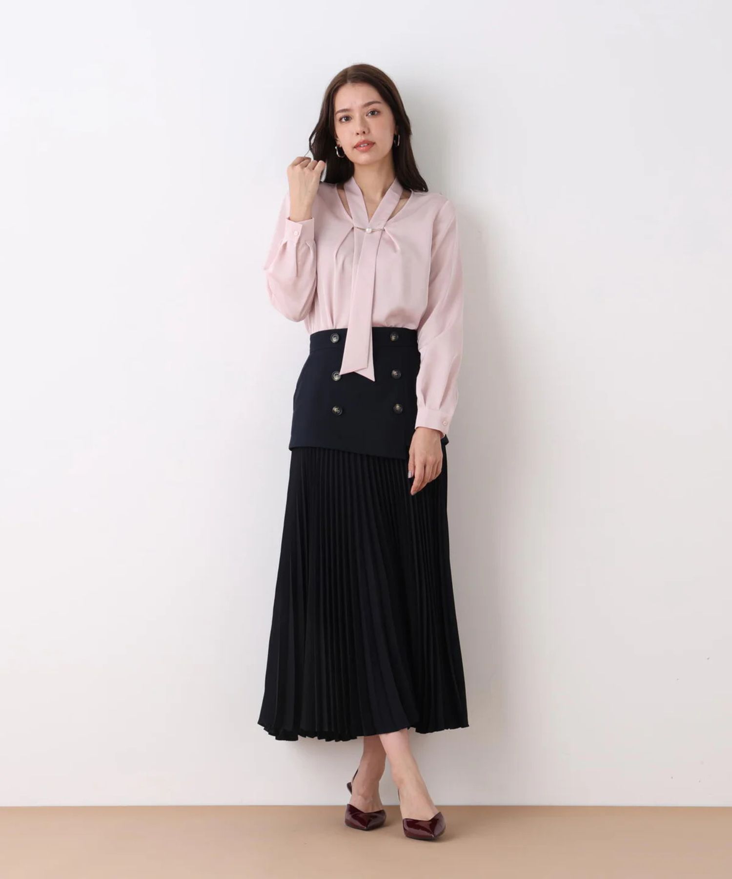 2WAYボウタイブラウス(ピンク) ポリエステル / ストレッチ無し / 裏地無し / 後ろ衿ぐりなみだ開きあり / 0316110222