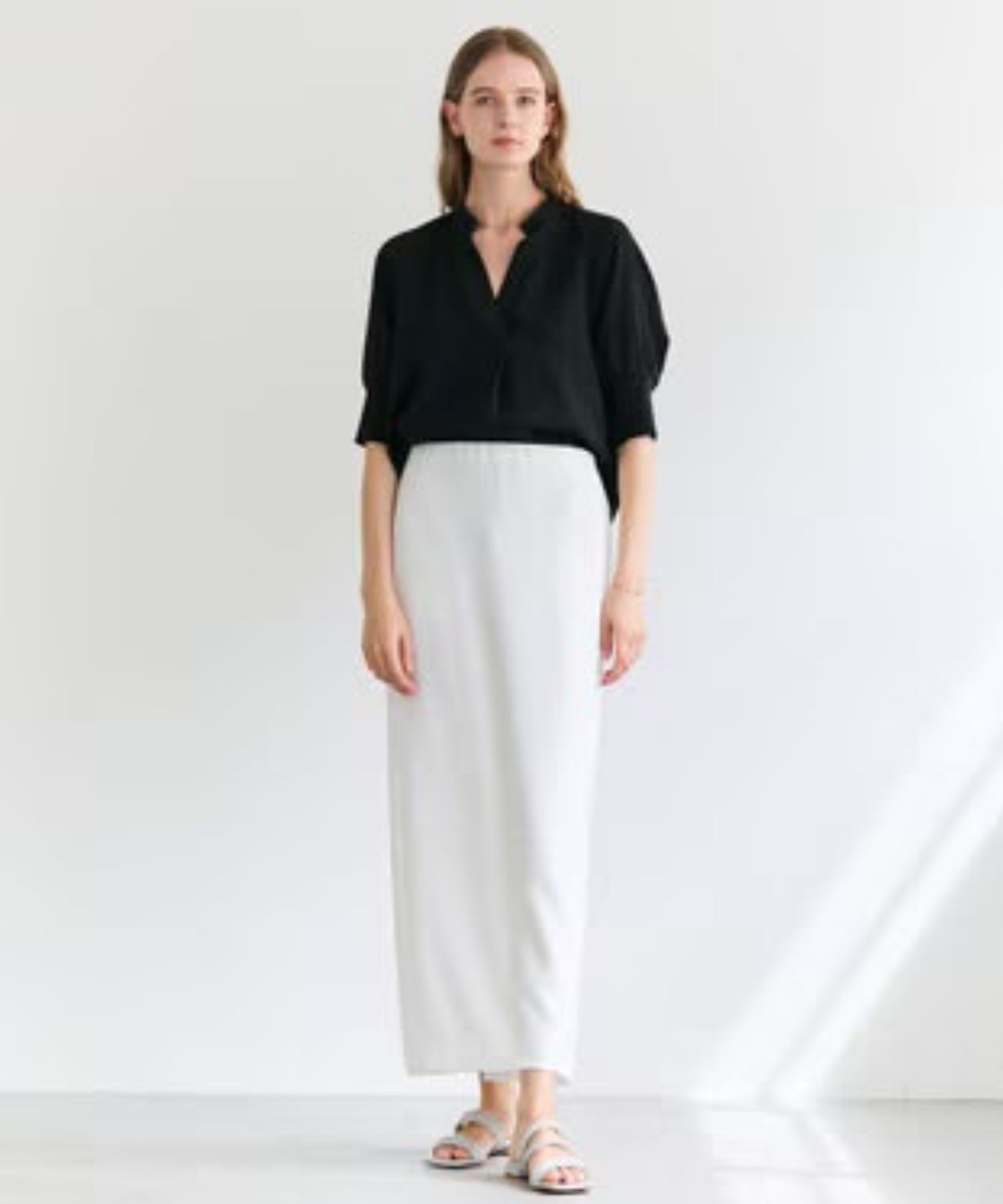 FLEUR / 異素材カフス スタンドカラーブラウス (Navy) トリアセテート / 袖口のニット/ ラグランスリーブ / 手洗可 / BLCWLM0404