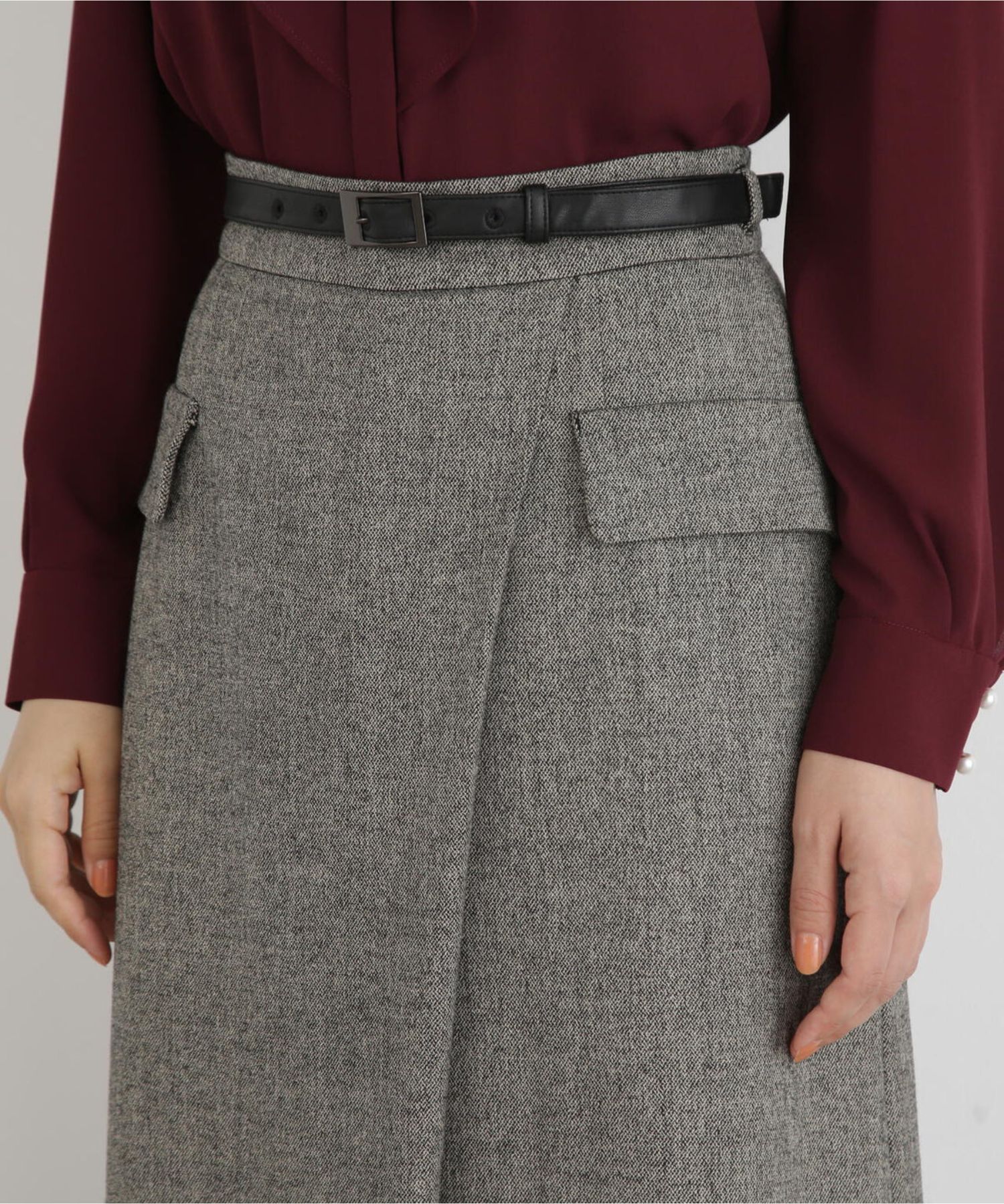 クラシカルツイードレザーベルト付きスカート(ブラック)毛 / 裏地あり / 合皮ベルト付き / 脇ファスナー / 0315220121