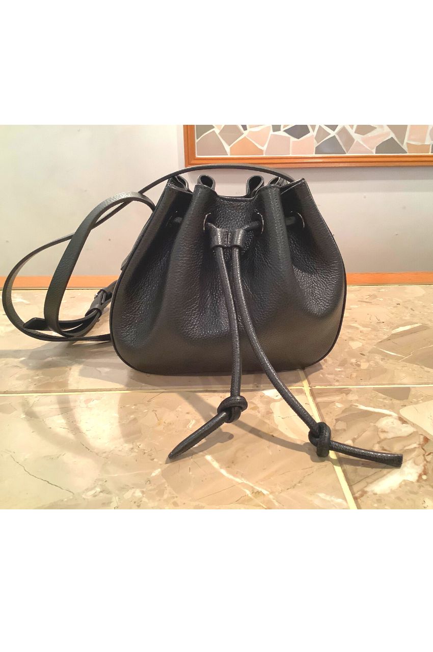 Pebbled Leather Bucket Micro / ショルダーバッグ