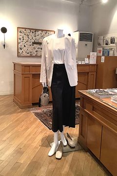 セオリーリュクス☆カタログ掲載ウエストゴムリネンクロップドパンツ40シナモン Theory - ワイドクロップドパンツ (ホワイト) 麻 / ストレッチ